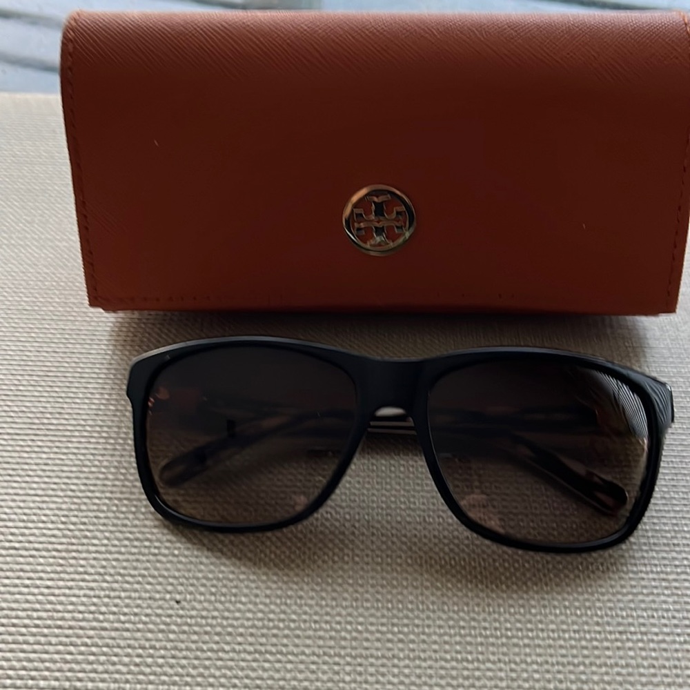 Tory Burch sunglasses with pouch and case brownish tint